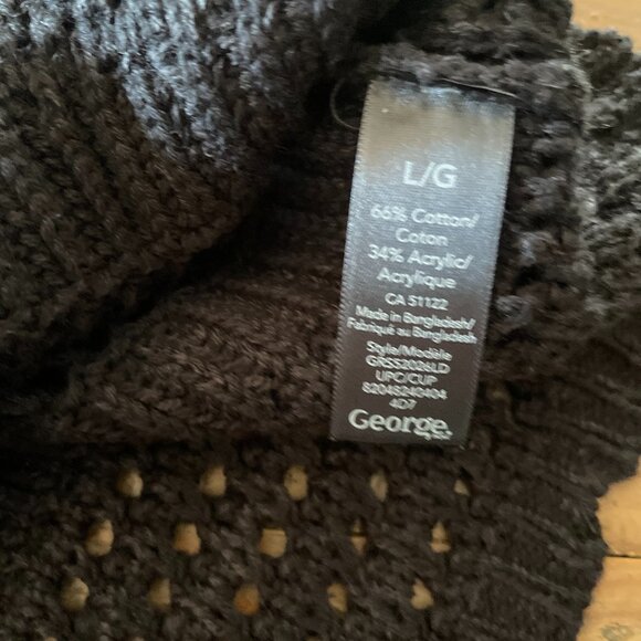 Black Crochet/Knit Top - Picture 4 of 4